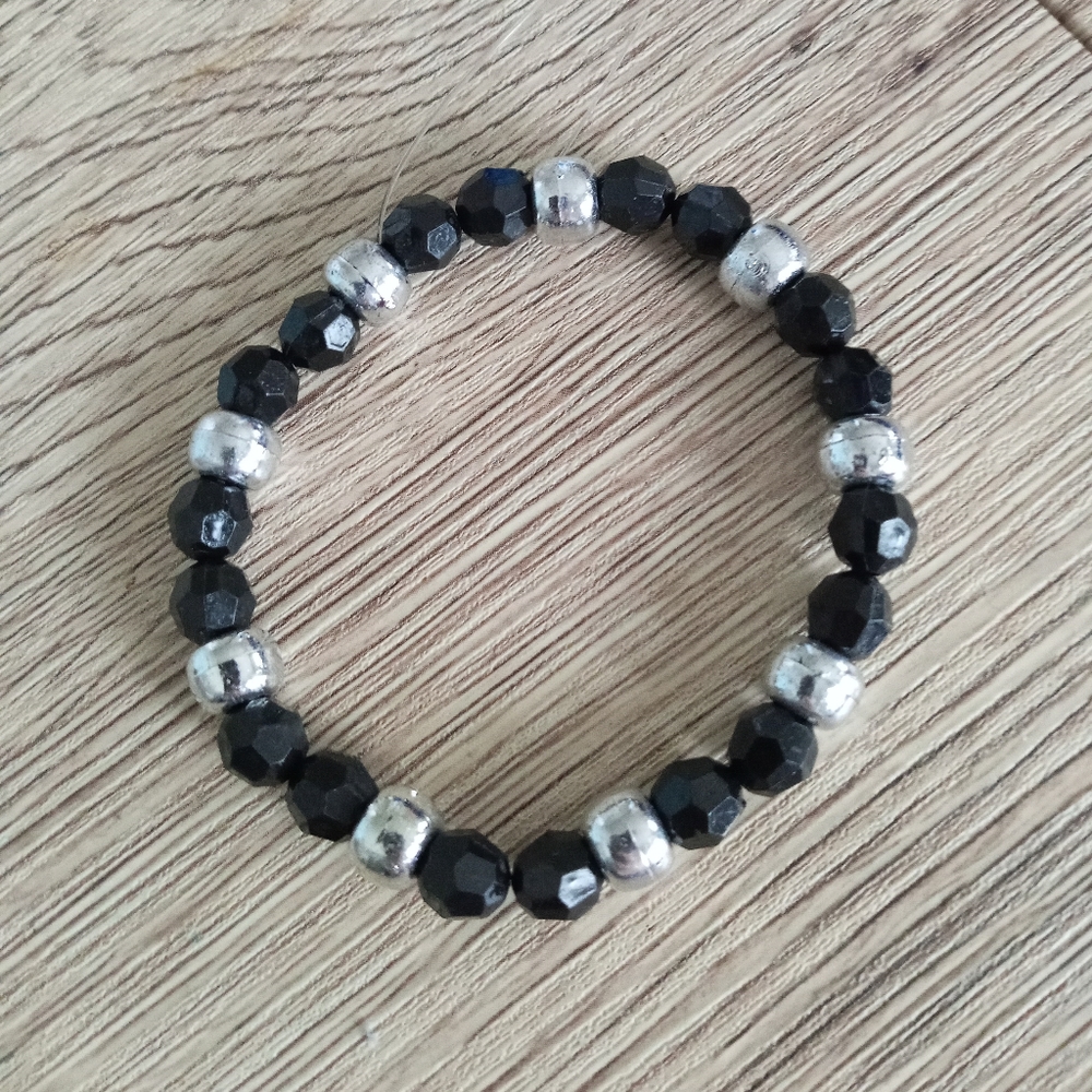 Hand Crafted Black and silver metallic beaded crystal statement bracelet